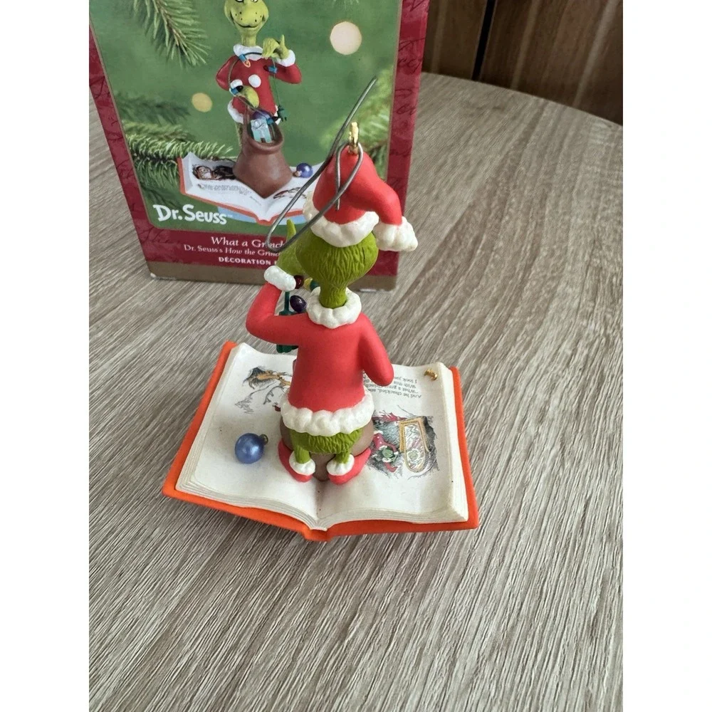 Hallmark Dr Seuss What a Grinchy Trick! Ornament 2001 Ther Grinch